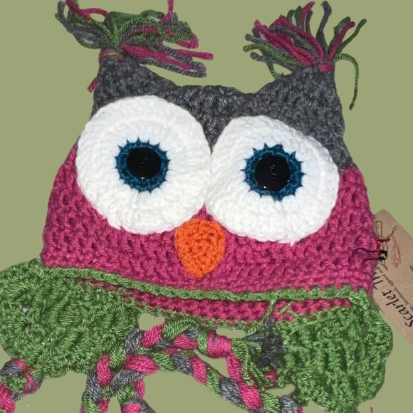 Little Kid Hand Crochet Owl Hat & Fingerless Mittens - Picture 4 of 4